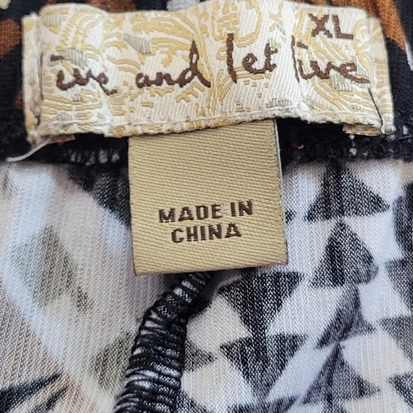 XL Geometric Aztec Wide Leg Pants - Picture 6 of 6